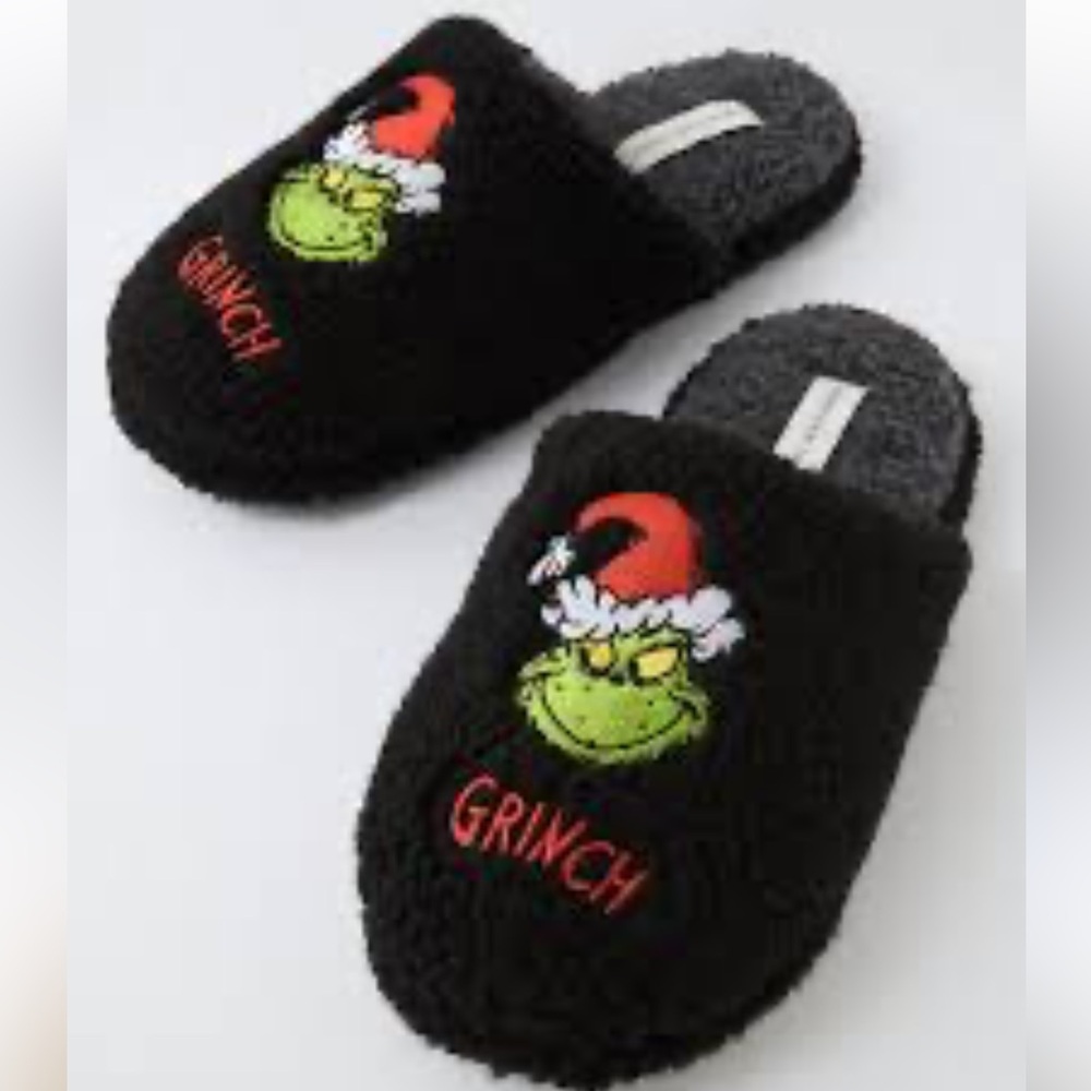 American Eagle Outfitters Black Grinch Slippers